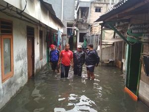 Hujan Deras, Sejumlah Kawasan di Jakarta Banjir