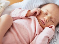 25 Nama Bayi Perempuan Cantik dengan Awalan Sha