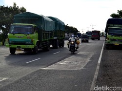 Jokowi Ingin Tol Trans Jawa Permudah Arus Logistik, Faktanya?