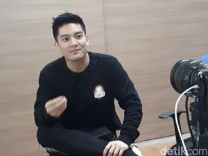 Butuh 4 Bulan, Boy William Paling Susah Lobi Jokowi untuk Konten YouTube Butuh 4 Bulan, Boy William Paling Susah Lobi Jokowi untuk Konten YouTube