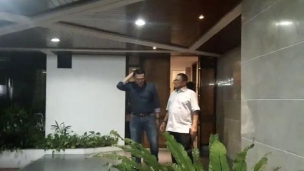 Beda JK dan OSO soal Ahok Jadi Timses Jokowi