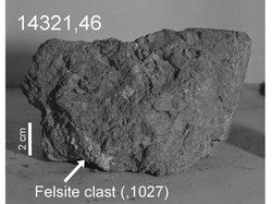 Astronot Apollo 14 Temukan Batu Bumi Tertua di Bulan