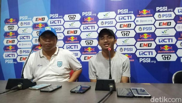 Persela Lamongan menang 3-1 atas Persik Kendal di leg perdana 32 besar Piala Indonesia. (Foto: Eko Sudjarwo/detikSport) Persela Lamongan menang 3-1 atas Persik Kendal di leg perdana 32 besar Piala Indonesia. (Foto: Eko Sudjarwo/detikSport)