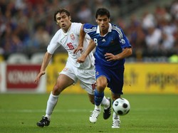 AC Milan dianggap sangat beruntung saat berhasil memboyong Yoann Gourcuff dariu Rennes. Dijuluki Zidane Kecil, Gourcuff gagal menembus skuat utama Rossoneri. Dia kemudian pulang ke Prancis dan tak pernah sampai ke level di mana dia sempat diprediksikan. (Michael Steele/Getty Images)