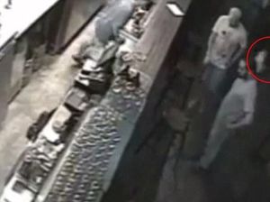 Seram! Penampakan Hantu yang Gentayangan di Dapur Ini Bikin Merinding Seram! Penampakan Hantu yang Gentayangan di Dapur Ini Bikin Merinding