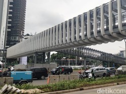 Warga Puji JPO di Sudirman yang Artistik, Minta Segera Difungsikan