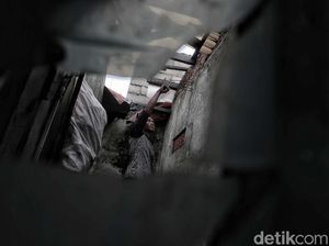 Angin Kencang Rusak Rumah Warga di Koja Jakarta