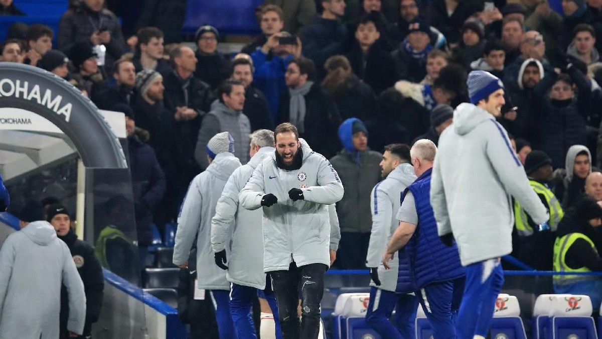 Gonzalo Higuain diharapkan bisa seperti Diego Costa. Foto: Marc Atkins/Getty Images