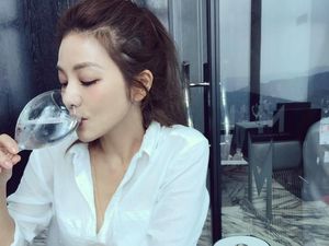 Cantiknya Lure Hsu, Selebgram 43 Tahun yang Awet Muda dan Hobi Makan Cantiknya Lure Hsu, Selebgram 43 Tahun yang Awet Muda dan Hobi Makan