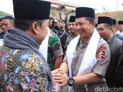 Kapolri-Panglima Kunjungi Ponpes Buntet di Cirebon Pererat Silaturahmi