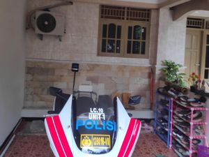 Kesunyian di Rumah Puput Nastiti Devi Calon Istri Ahok Kesunyian di Rumah Puput Nastiti Devi Calon Istri Ahok