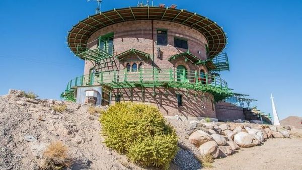 Rumah Persiapan Kiamat Dijual Rp 12 Miliar