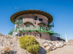 Rumah Persiapan Kiamat Dijual Rp 12 Miliar