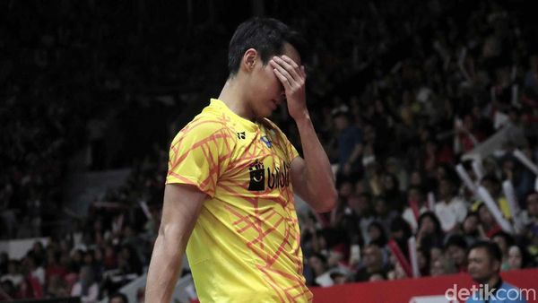 Di Semifinal, Jonatan Christie Tertunduk dan Minta Maaf
