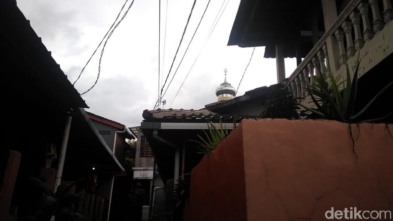 The Power of Emak-emak Pelindung Toleransi Kampung Tengah Jakarta The Power of Emak-emak Pelindung Toleransi Kampung Tengah Jakarta
