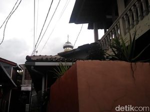 The Power of Emak-emak Pelindung Toleransi Kampung Tengah Jakarta The Power of Emak-emak Pelindung Toleransi Kampung Tengah Jakarta