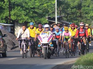 Banyak Emak-emak Tak Paham Berkendara, Polisi Sidoarjo Gelar Gowes