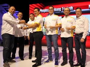 Solusi Jasa Keuangan untuk Keluarga Indonesia Solusi Jasa Keuangan untuk Keluarga Indonesia