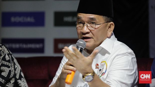 Anggota Bidang Hukum Tim Kampanye Nasional (TKN) Ruhut Sitompul saat menjadi narasumber dalam diskusi bertema “Hantu Kampanye Hitam”. Jakarta, Sabtu, 26 Januari 2019. CNN Indonesia/Adhi Wicaksono.