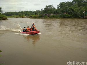 Hujan, Basarnas Hentikan Pencarian Korban Mobil Tercebur Sungai