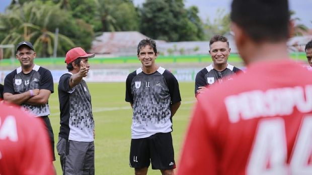 Luciano Leandro, pelatih Persipura Jayapura