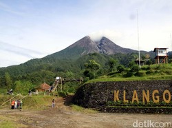 Gunung Merapi Keluarkan Awan Panas Lagi, Jarak Luncur 900 Meter