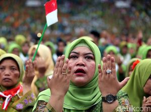 Misi Go-Jek Latih 30 Juta Emak-emak Muslimat NU Berwirausaha Misi Go-Jek Latih 30 Juta Emak-emak Muslimat NU Berwirausaha