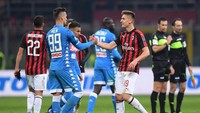 Milan vs Napoli selesai 0-0 dalam pertandingan yang berlangsung, Minggu (27/1/2019) dinihari WIB. (Foto: Alberto Lingria/Reuters)