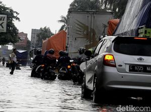 Pantura Pekalongan Banjir, Pengendara Diimbau Lewat Tol