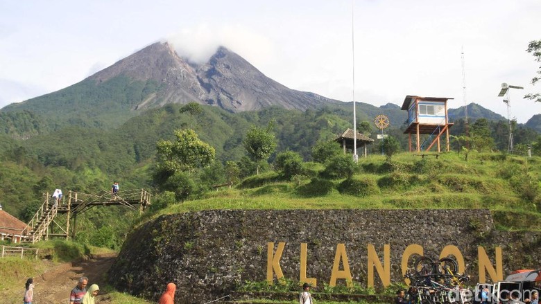 Lagi, Gunung Merapi Keluarkan Awan Panas Jarak Luncur 200 Meter