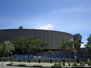 Serambi Mekkah yang Penuh Cerita