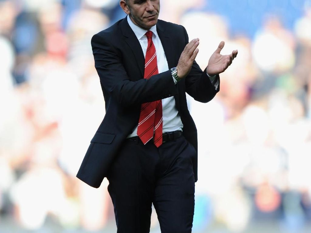 Kisah Sir Alex Ditolak Di Canio Lewat Telepon Kisah Sir Alex Ditolak Di Canio Lewat Telepon