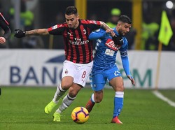 Jalannya pertandingan berjalan seimbang. Milan dan Napoli melepaskan jumlah percobaan sama, 14 kali. (Foto: Alberto Lingria/Reuters)