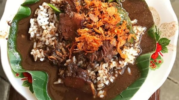 Yuk, Hangatkan Badan dengan Sarapan Nasi Pindang yang Gurih Enak!