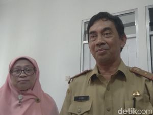 Blangko Terbatas, Warga Karawang Butuh 1 Tahun Dapat e-KTP Blangko Terbatas, Warga Karawang Butuh 1 Tahun Dapat e-KTP