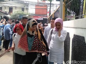 Ahmad Dhani Dipindah ke Surabaya, Mulan Jameela: Sudah Cukup Ya! Ahmad Dhani Dipindah ke Surabaya, Mulan Jameela: Sudah Cukup Ya!