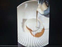 Lagi Ngetren Makan Biskuit Dicampur Susu, Sehat Nggak Ya?