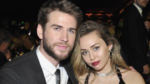 Foto: Intip Mesranya Miley Cyrus dan Liam Hemsworth Setelah Menikah