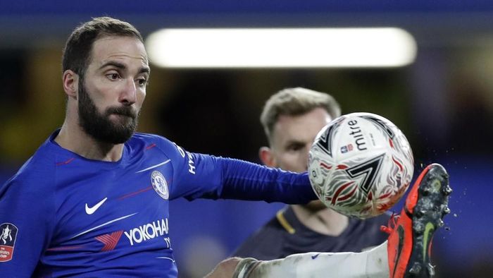 Gonzalo Higuain melakoni debut bersama Chelsea (AP Photo/Kirsty Wigglesworth) Gonzalo Higuain melakoni debut bersama Chelsea (AP Photo/Kirsty Wigglesworth)