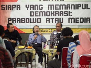 Diskusi Siapa yang Memanipulasi Demokrasi?