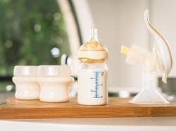 Cerita Ibu Menyusui yang Mengetes Kandungan ASI-nya