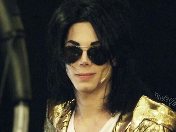 Leo Blanco habiskan Rp 421 juta demi obsesinya tiru wajah Michael Jackson. Foto: Instagram @leoblanco1