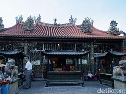 Tahun Baru China di Penang, Ayo ke Kelenteng Kuan Im!