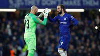 Pemain yang dipinjam dari Juventus hingga akhir musim itu turun sebagai starter dan bermain selama 82 menit. REUTERS/Eddie Keogh.