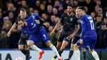 Higuain Debut, Chelsea Menang