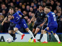 Higuain tak mencetak gol dalam kemenangan 3-0 untuk Chelsea tersebut. Tapi penampilannya dinilai Asisten Manajer Chelsea Gianfranco Zola relatif oke. REUTERS/Eddie Keogh.
