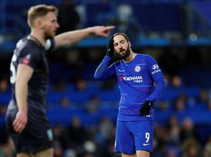 Bela Higuain yang Belum Tajam, Sarri Sebut-sebut Suarez