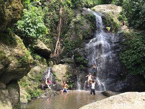 Foto: Air Terjun Tersembunyi di Polewali Mandar