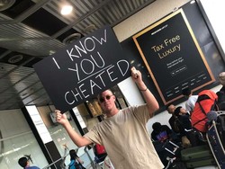 Pria Pergoki Kekasih Selingkuh, Aksi Kocak Tapi Menohoknya Jadi Viral