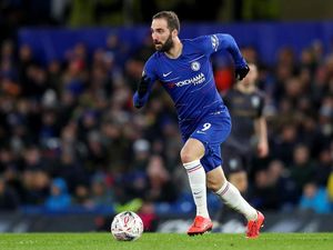Video Debut Higuain Berseragam Biru dan Tolak Tawaran Penalti